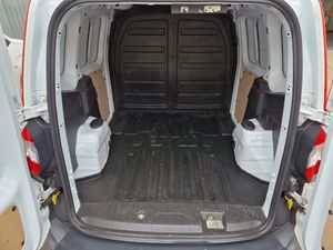 Ford Transit Courier 2016