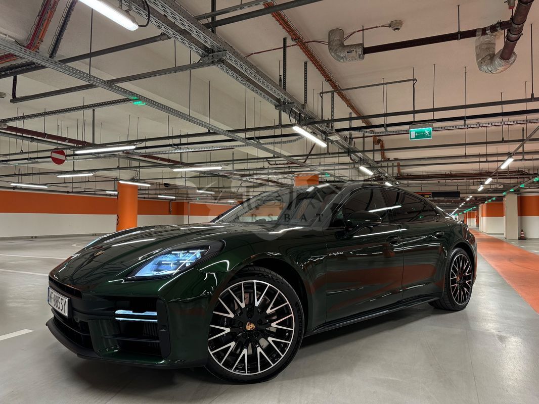 Porsche Panamera 2024