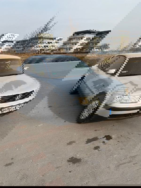 Volkswagen Passat B5 1.8T 1998
