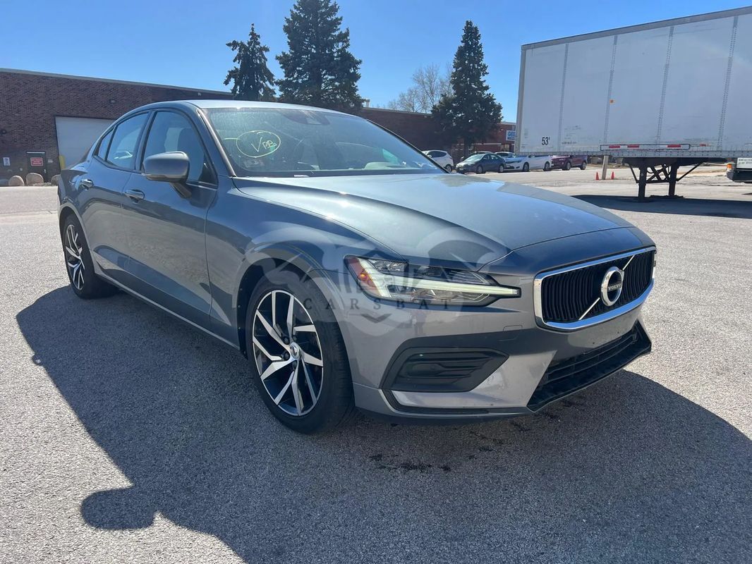 Volvo S60 III T5 AWD Momentum Pro 2020