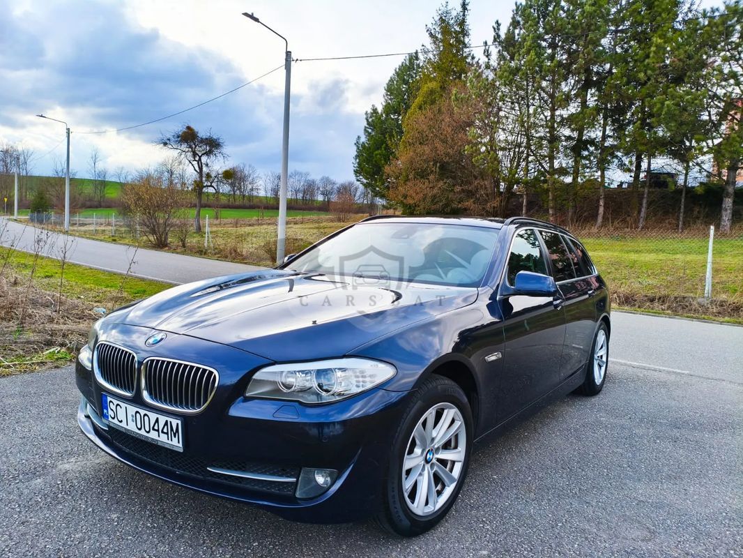 BMW 5 Series F10/F11 520d Touring 2011