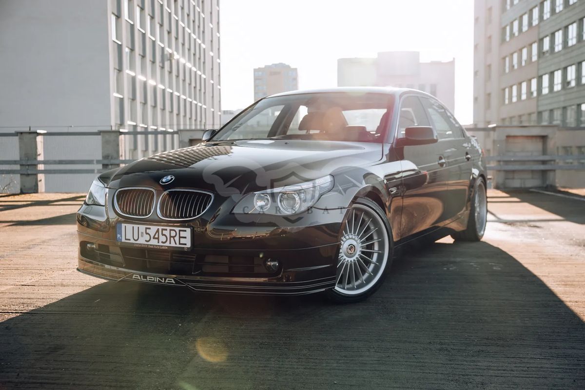 BMW 5 Series E60/E61 545i 2003
