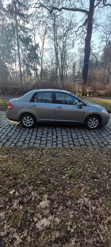 Nissan Tiida 2007