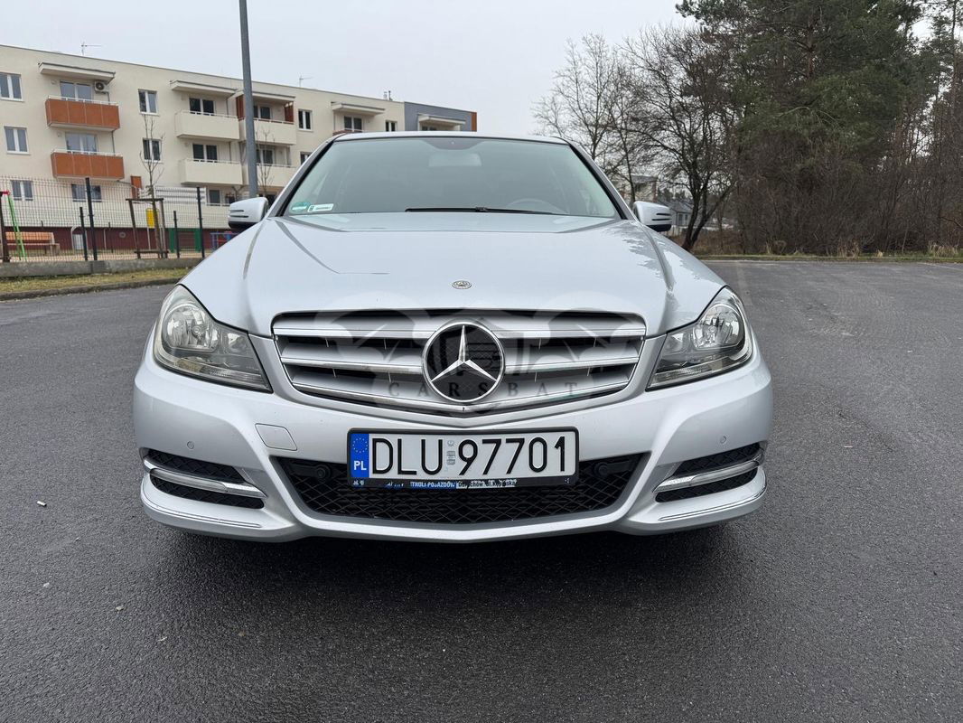 Mercedes-Benz C W204 250 CGI BlueEff Avantgarde 2012