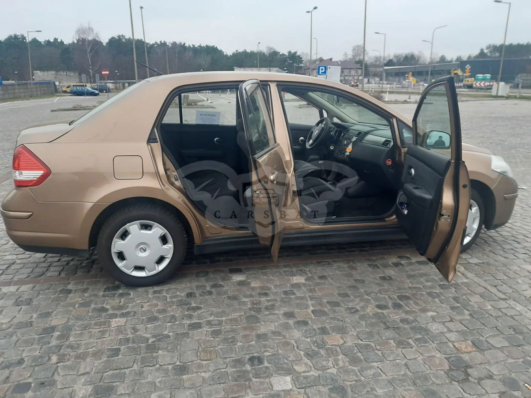 Nissan Tiida 2007