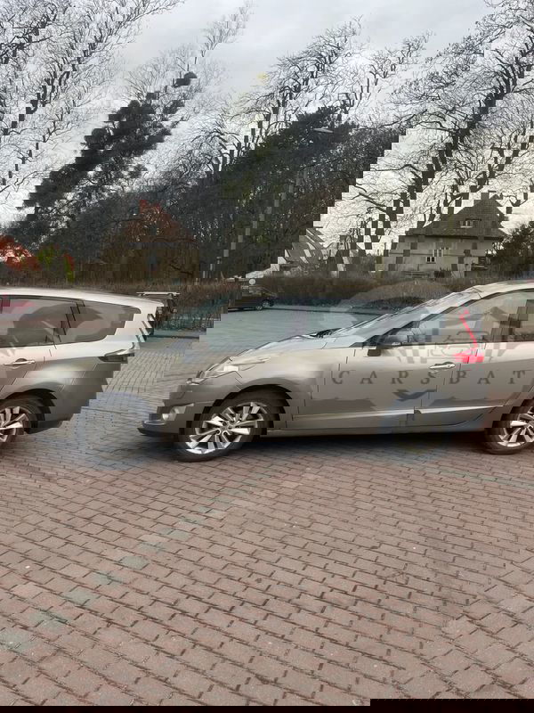 Renault Grand Scenic III 1.9 dCi FAP Privilege 2010