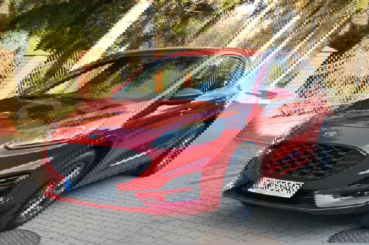 Ford Kuga III 2.5P PHEV FWD ST-Line X eCVT 2023