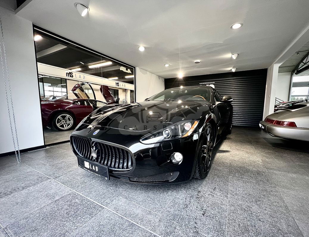 Maserati GranTurismo S 2011