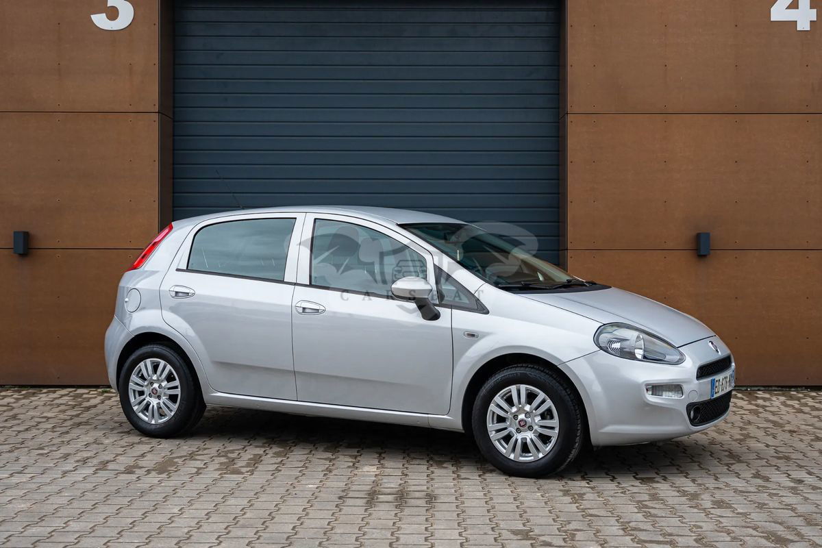 Fiat Punto 1.2 8V Lounge 2016