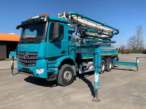 Mercedes-Benz Arocs 2015