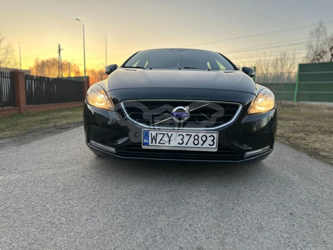 Volvo V40 II 2013