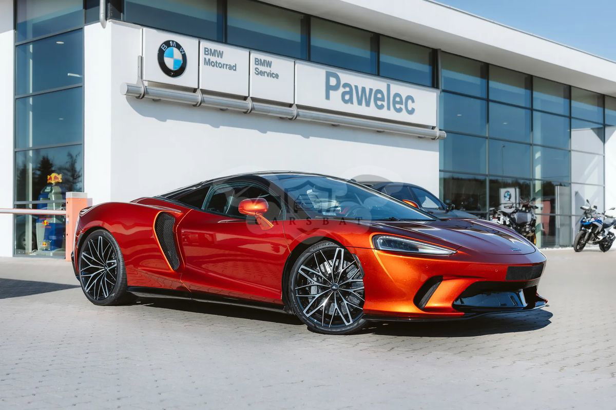 McLaren GT 2021