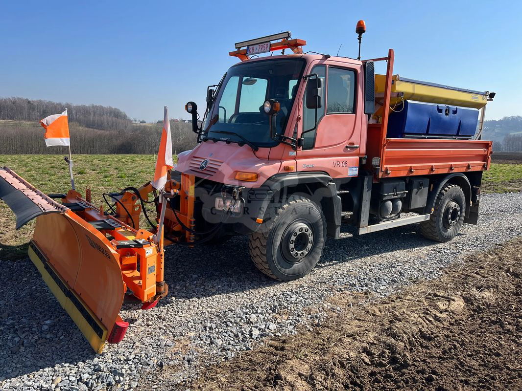 Mercedes-Benz Unimog 2006