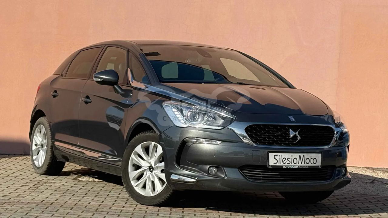DS DS5 2015