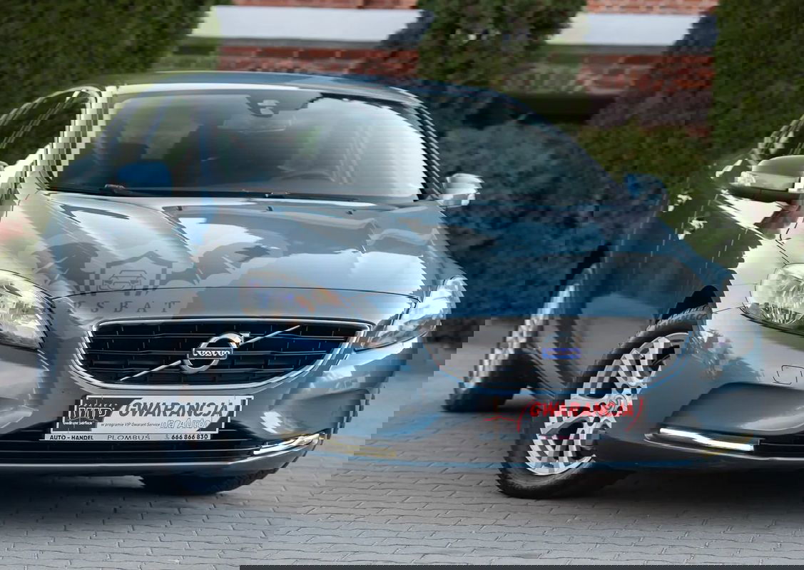 Volvo V40 II 2013