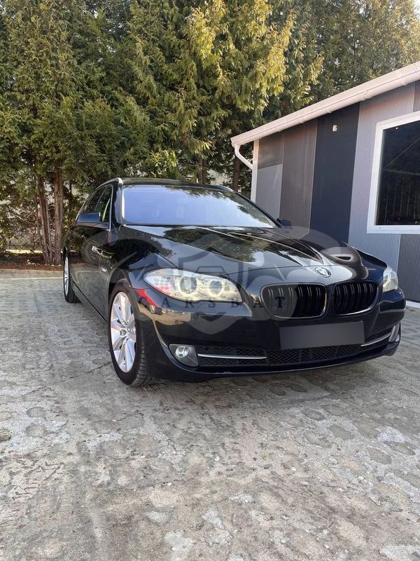 BMW 5 Series F10/F11 525d Touring 2013