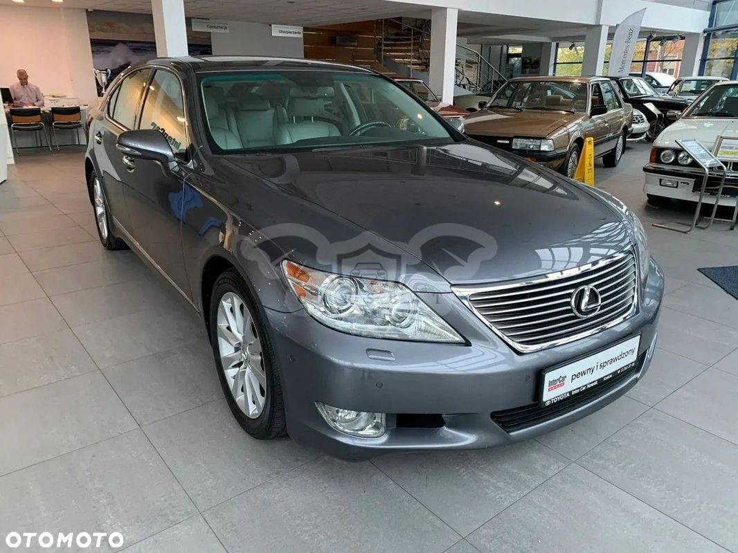 Lexus LS IV 460 Superior 2012