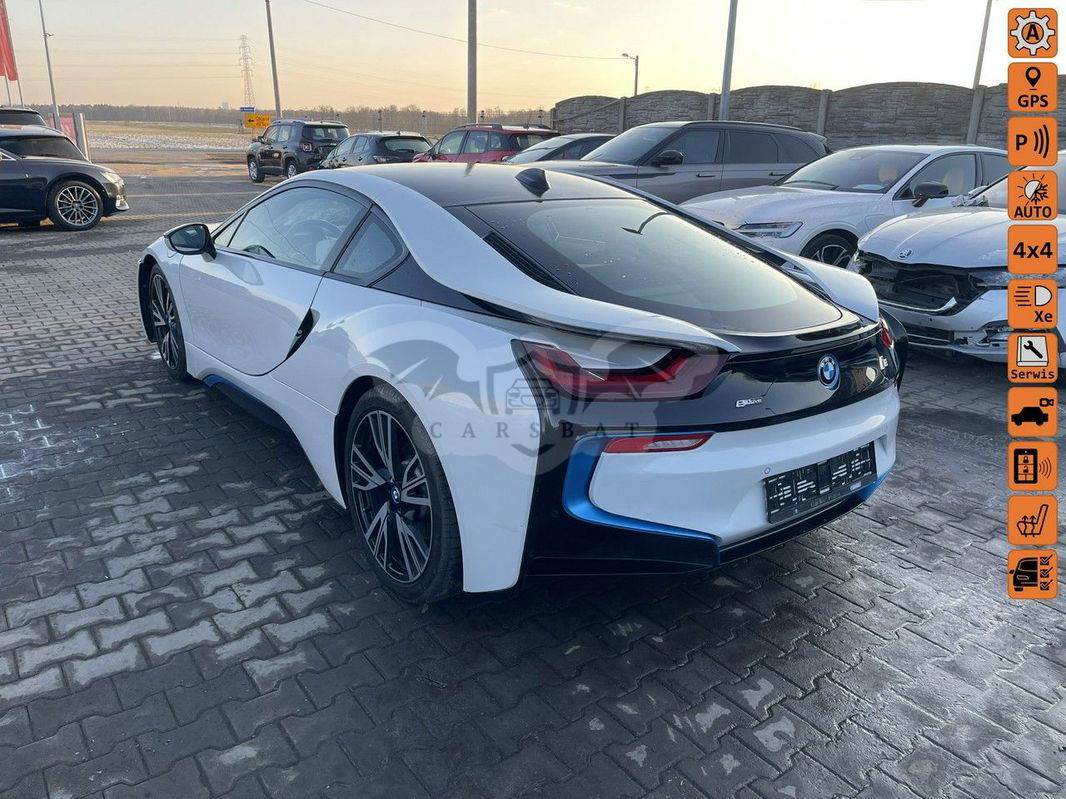 BMW i8 Coupe 2015