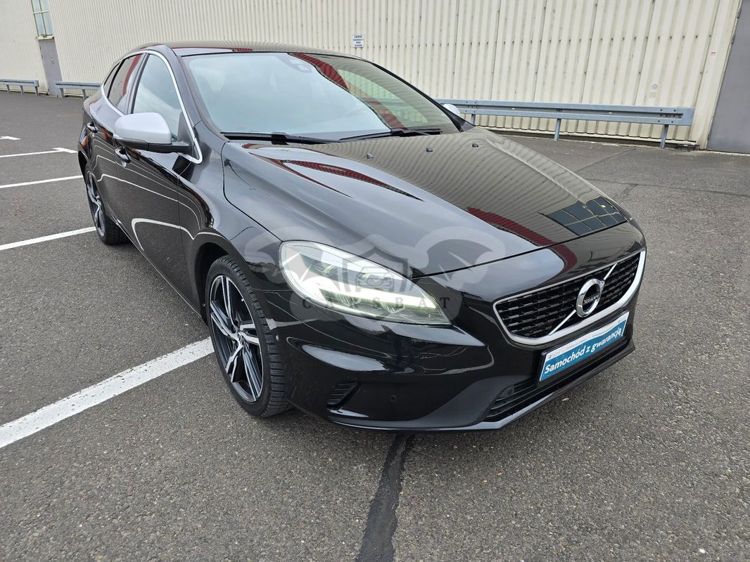 Volvo V40 II T3 Drive-E R-Design Momentum 2019