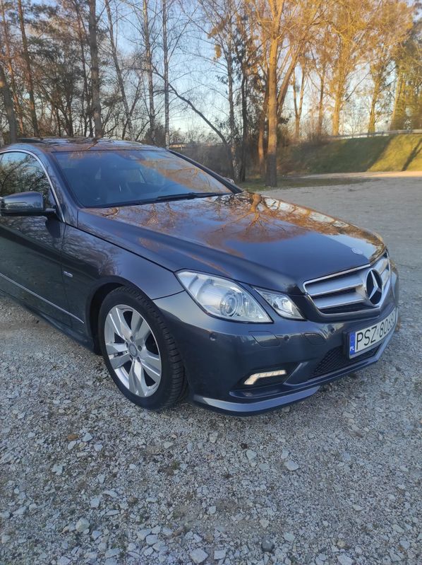 Mercedes-Benz E W212 200 Coupe BlueEFFICIENCY Avantgarde 2010