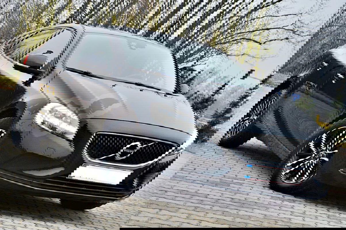 Volvo V40 II D2 Drive-E Momentum 2019