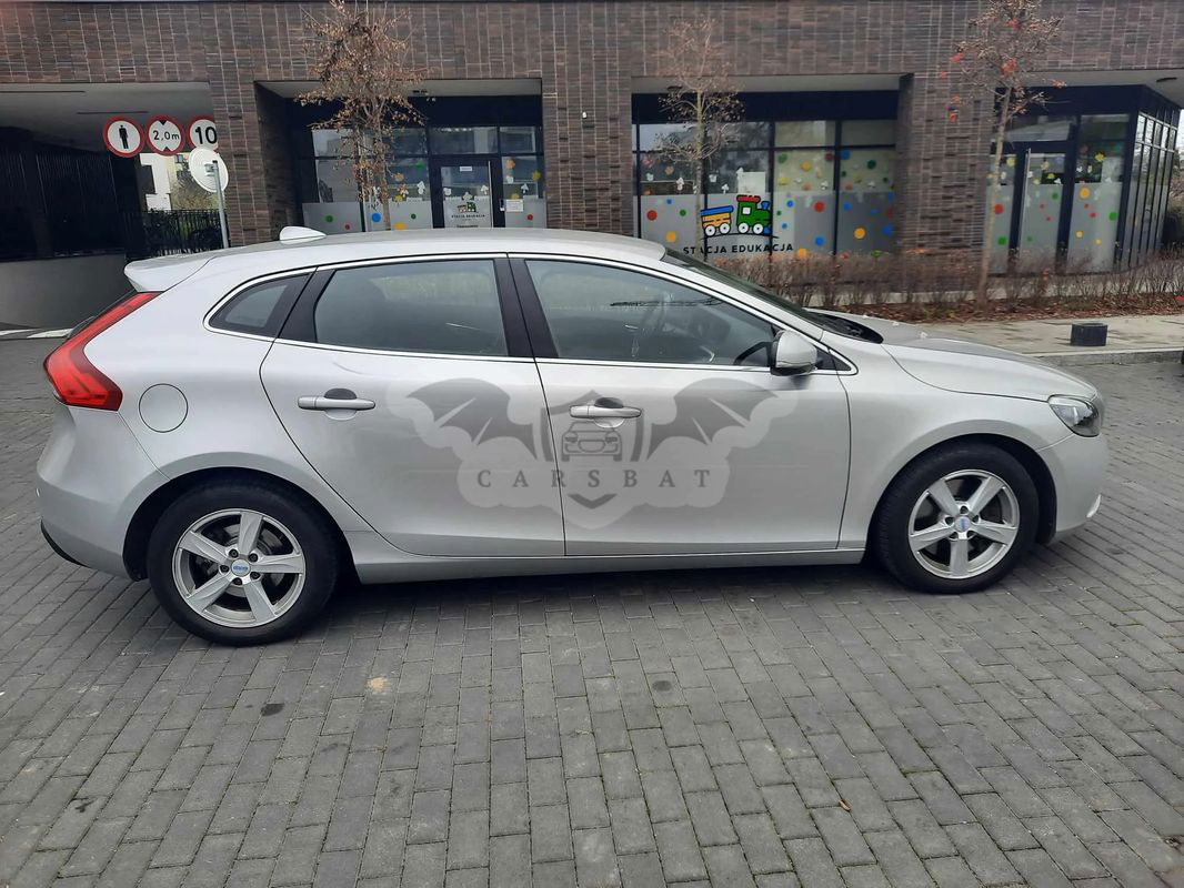 Volvo V40 II D3 Momentum 2013