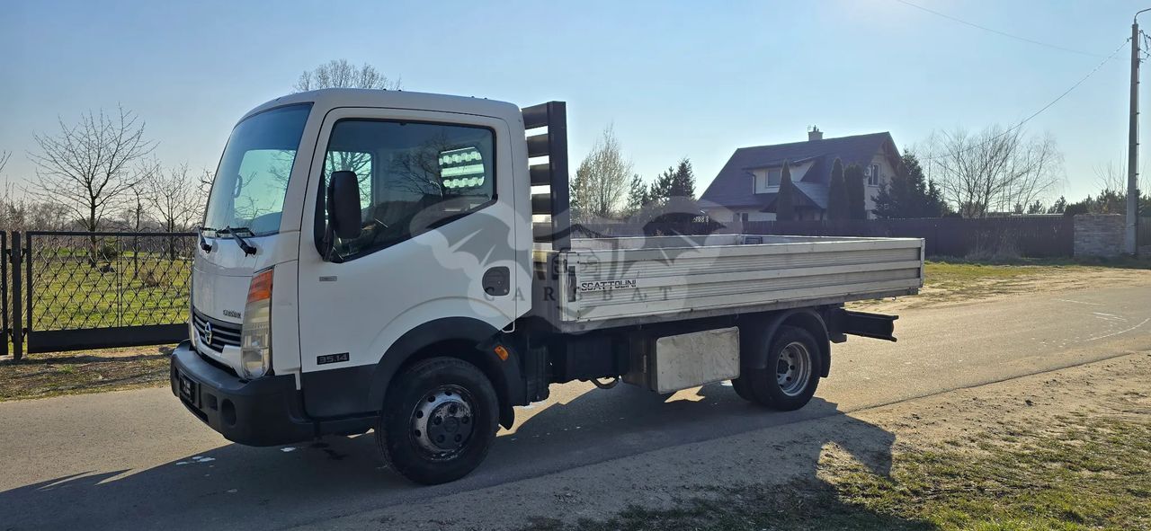 Nissan Cabstar 2013