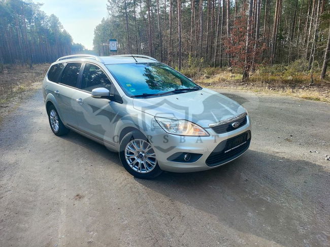 Ford Focus Mk2 Turnier 1.6 16V Ghia 2010