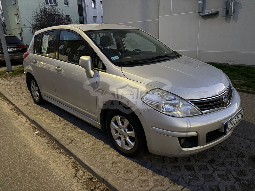 Nissan Tiida 2011
