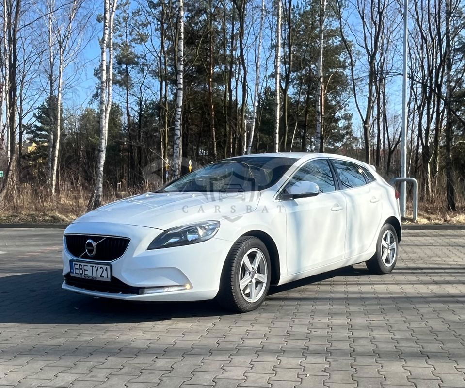 Volvo V40 II 2013