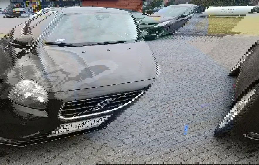 Volvo V40 II D2 Momentum 2013