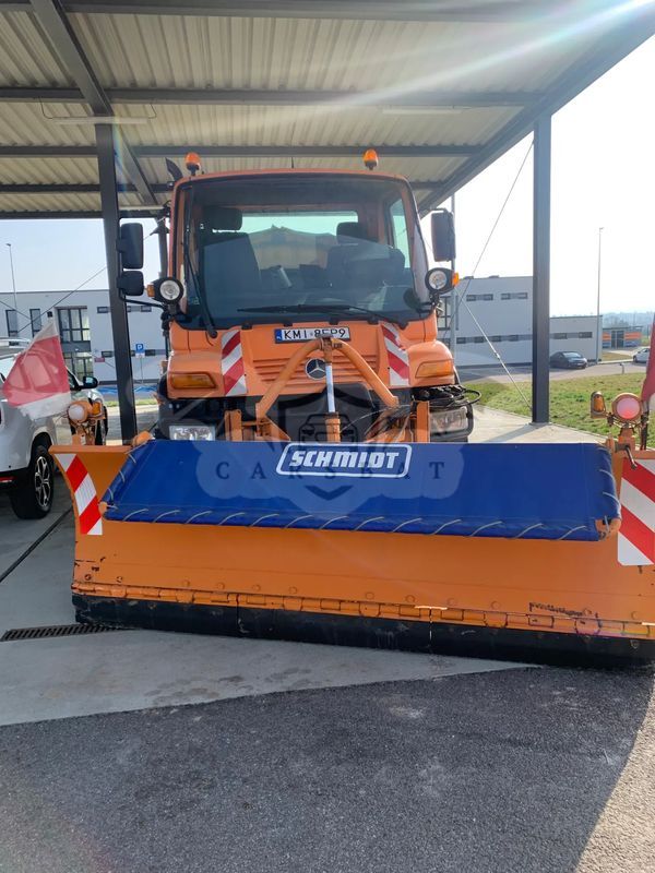 Mercedes-Benz Unimog 2002