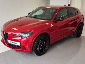 Alfa Romeo Stelvio 2.9 Bi Turbo V6 Quadrifoglio Q4 2025