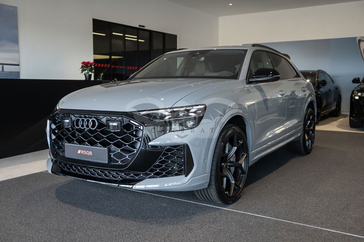 Audi RSQ8 2025