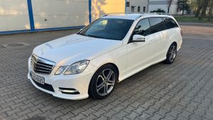 Mercedes-Benz E W212 300 T CDI DPF BlueEFFICIENCY 7G-TRONIC Avantgarde 2012