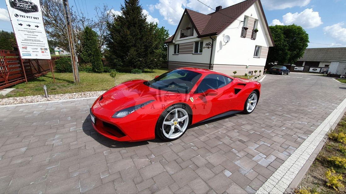 Ferrari 488 2018