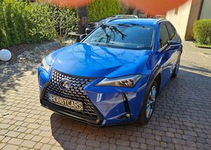Lexus UX 2021