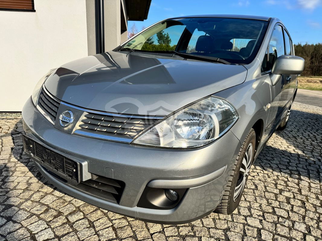 Nissan Tiida 2008