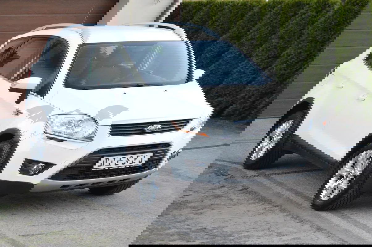 Ford Kuga I 2.0 TDCi 2x4 SYNC 2011