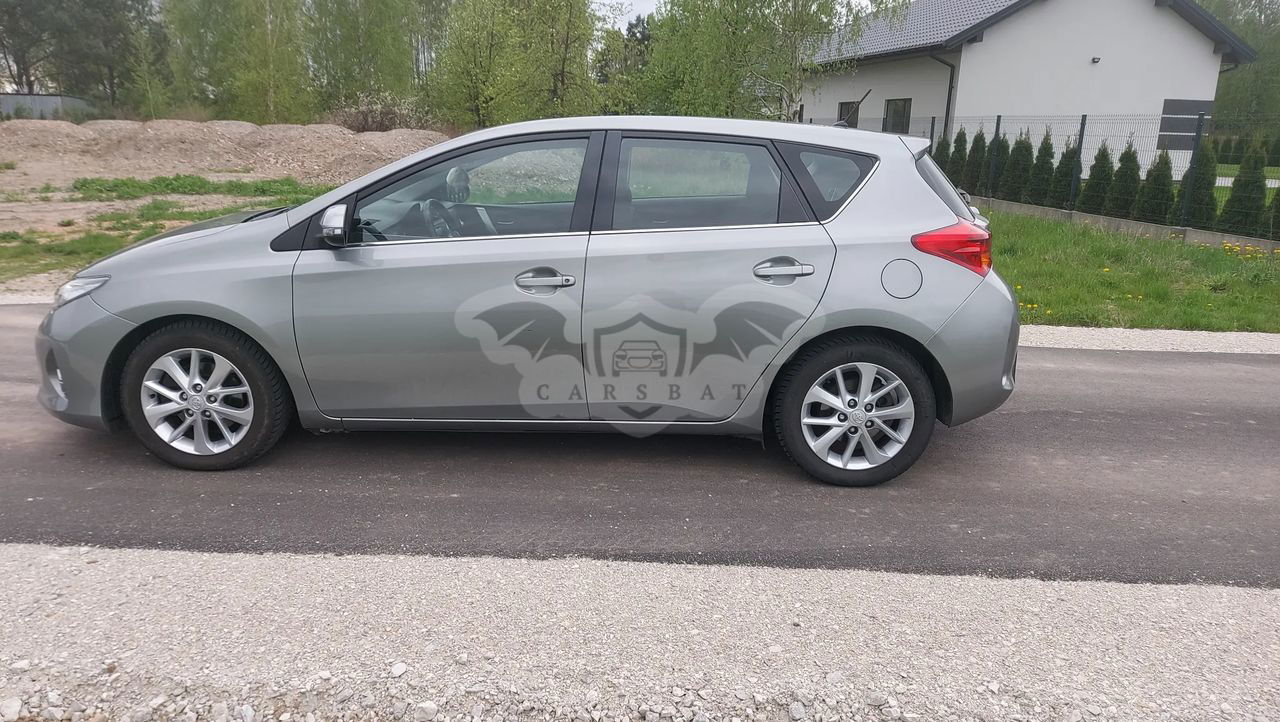 Toyota Auris II 2012