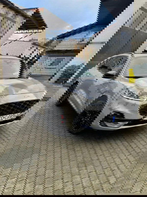 Ford Kuga III 2.5P PHEV FWD Graphite Tech Edition e-CVT 2023