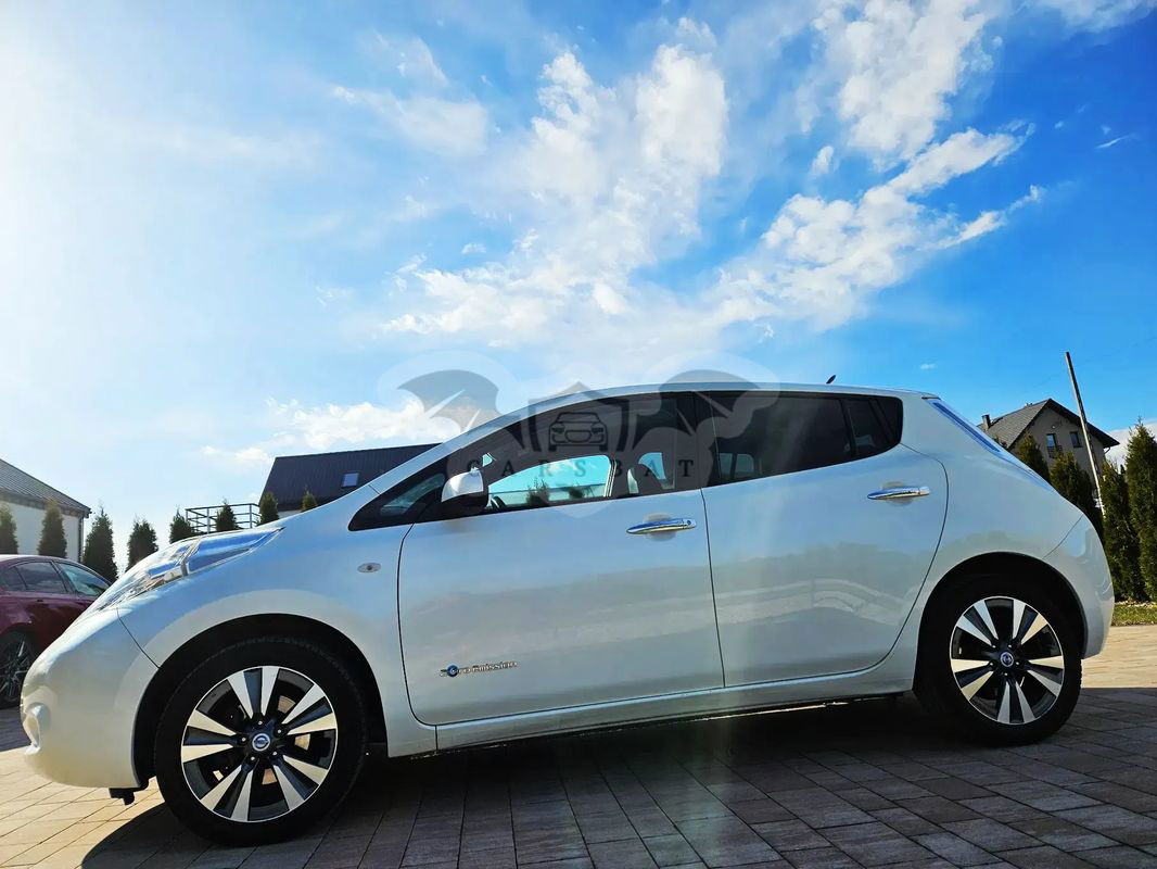 Nissan Leaf 24kWh Tekna 2013
