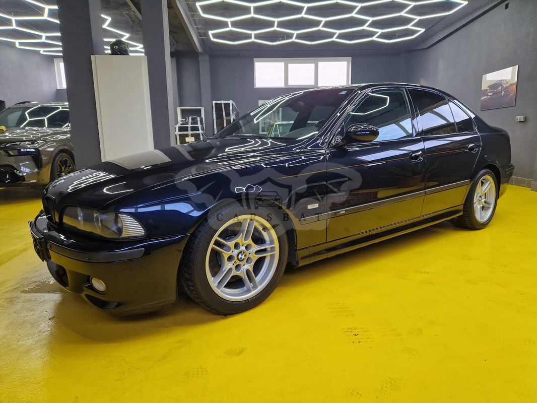 BMW M5 2001
