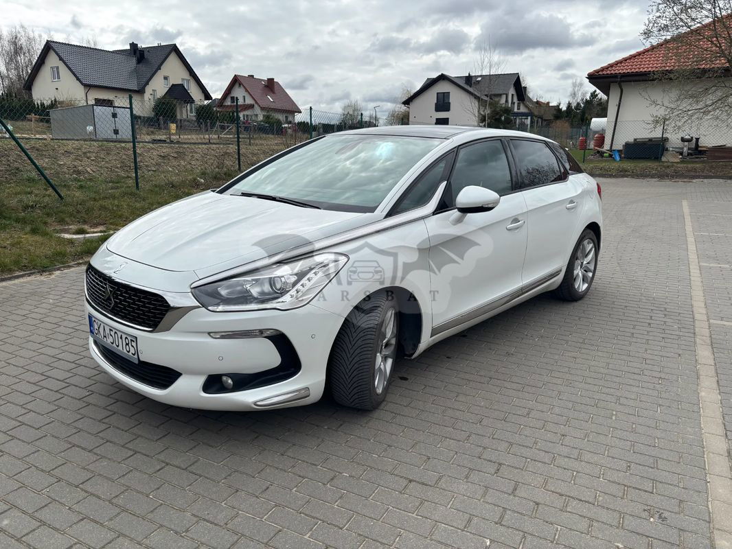 DS DS5 2015