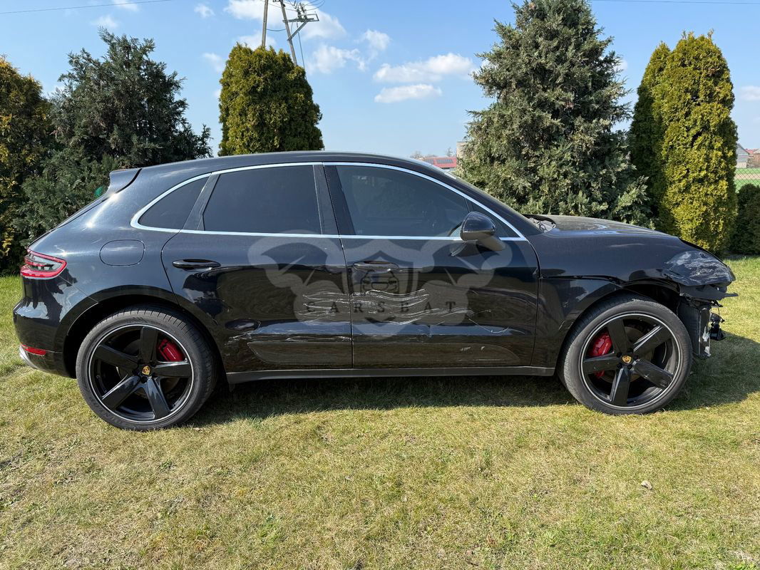Porsche Macan I Turbo 2014
