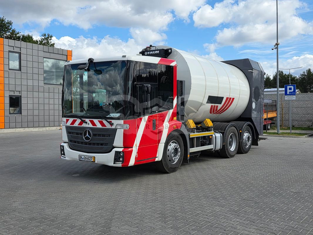 Mercedes-Benz Econic 2014
