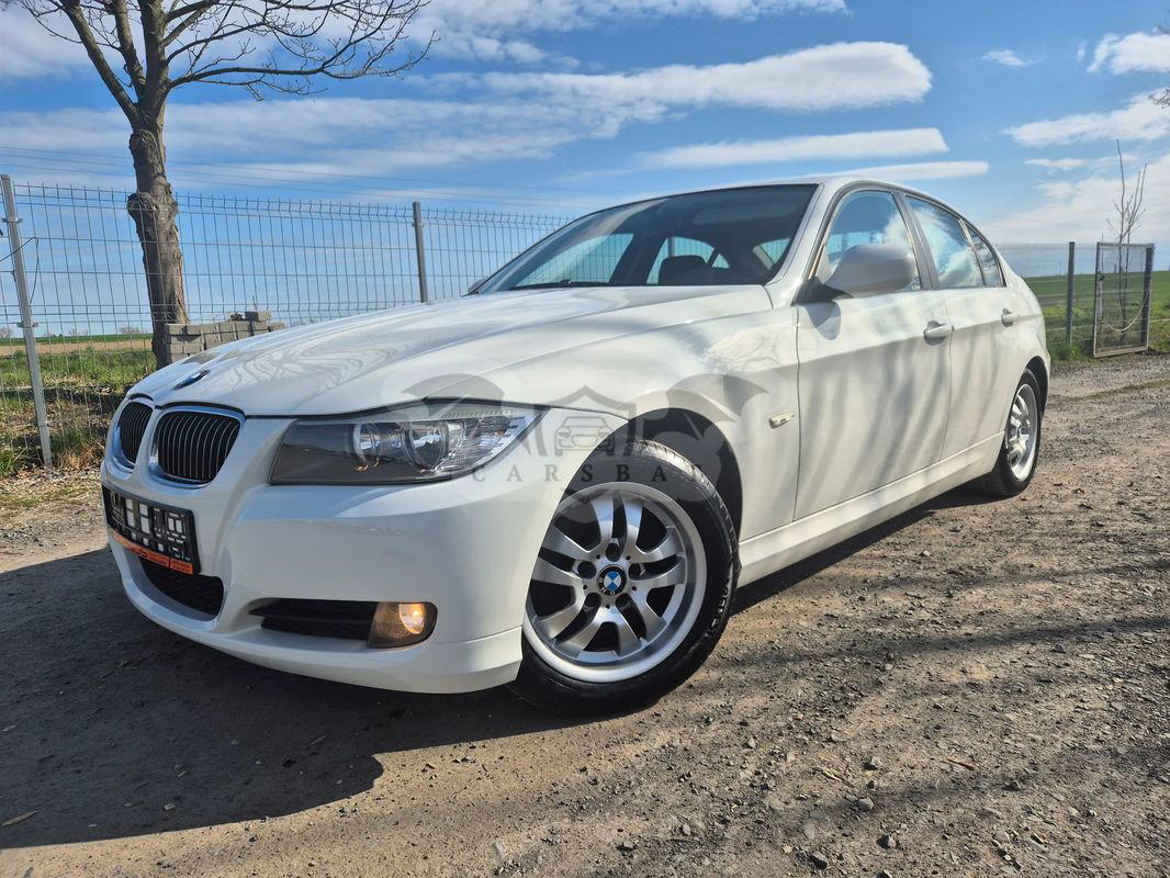 BMW 3 Series E90/E91/E92/E93 318d 2009