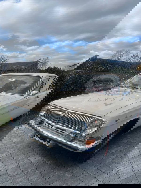 GAZ 24 Volga 1977