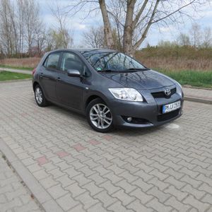 Toyota Auris I 2.0 D-4D Life+ 2009