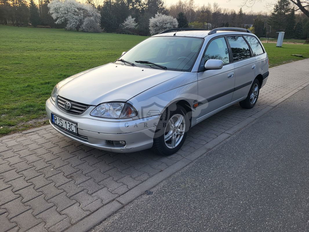 Toyota Avensis I 2.0 D-4D Sol 2001